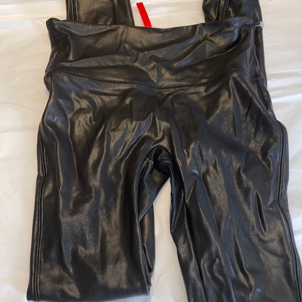 Spanx faux leather legging 🕷🕷🕷 - Picture 6 of 9